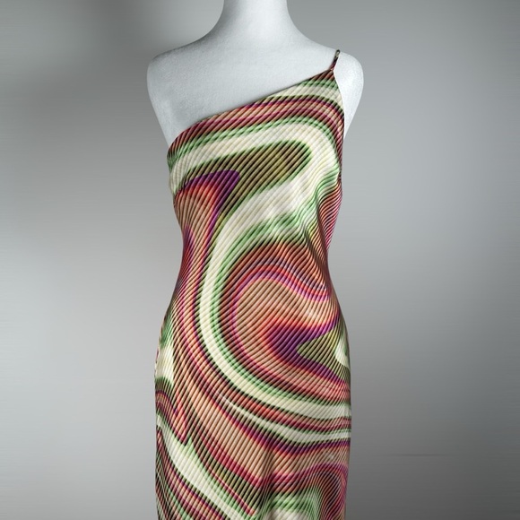 Mango MNG Satin Midi Dress Women’s Size 4 Asymmetrical Wave Italian Fabric NWT - Picture 5 of 16